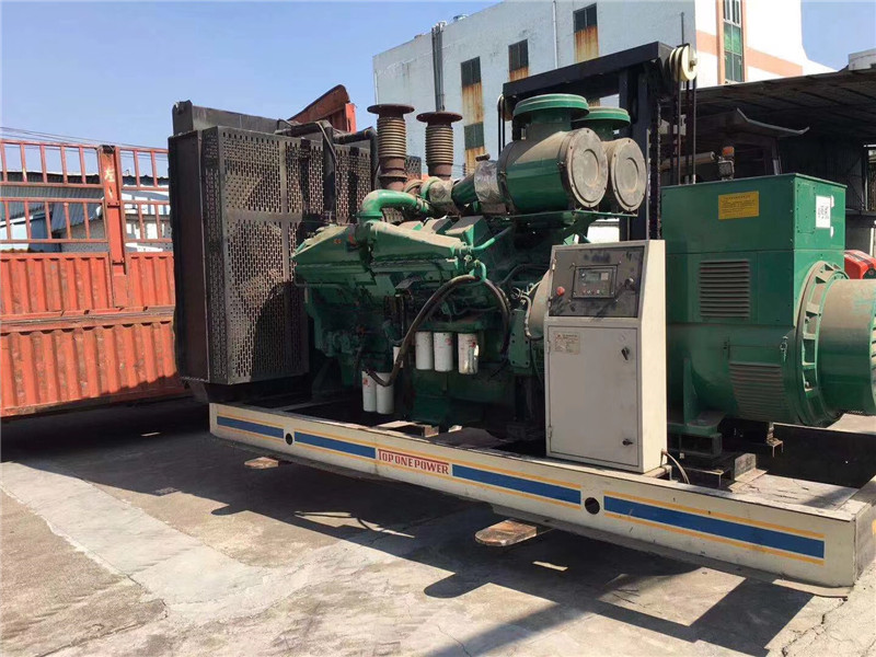 漾濞如何判断柴油发电机组的机油温度是否达到了合适的预热温度？